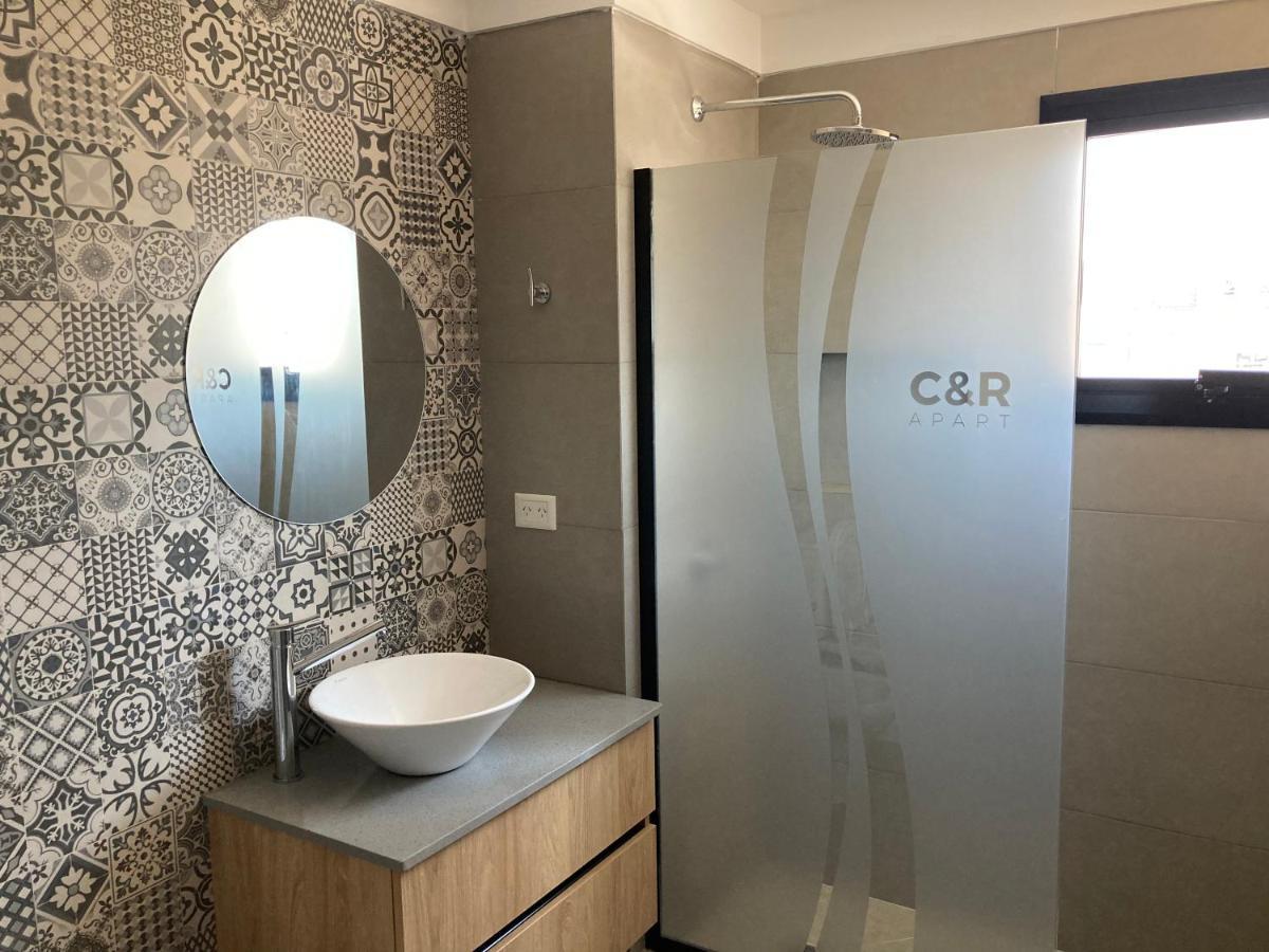 C&r