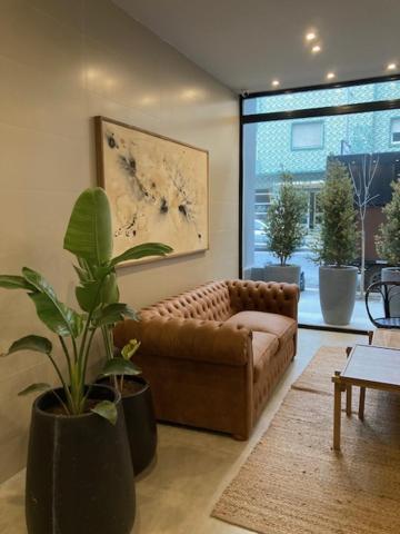 Apartment C&r